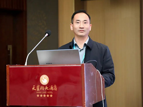 第十四屆VOCs減排與控制會議 “環(huán)保稅”成為最熱話題，“啟風水旋塔”收到專家老師的表揚